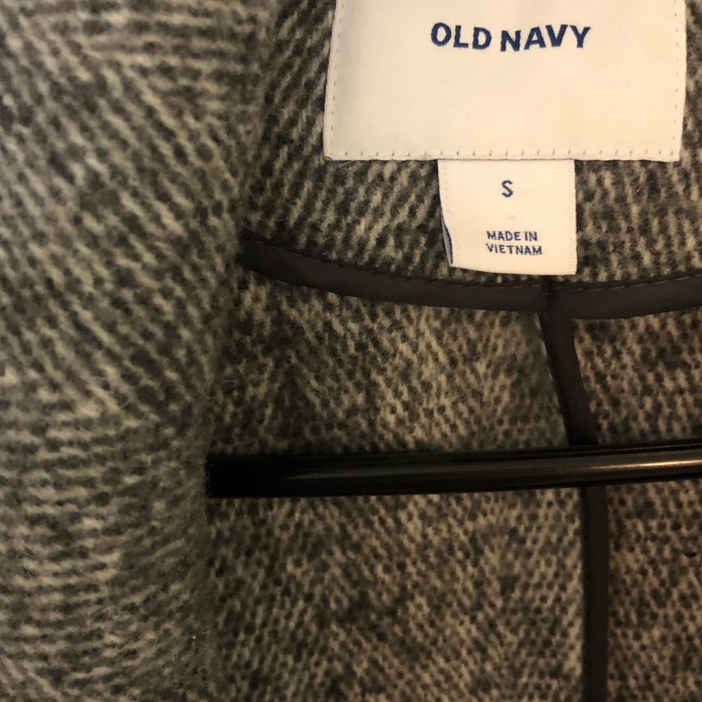 Grey oversized coat.